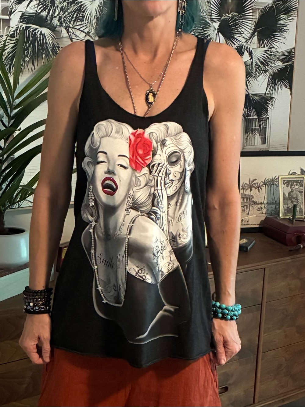 Black Marilyn Graphic Tank Top with Red Accent